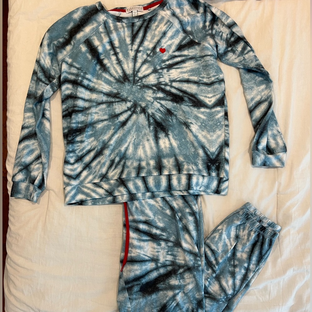 PJ Salvage- tie dye long sleeve pajama set Size M
